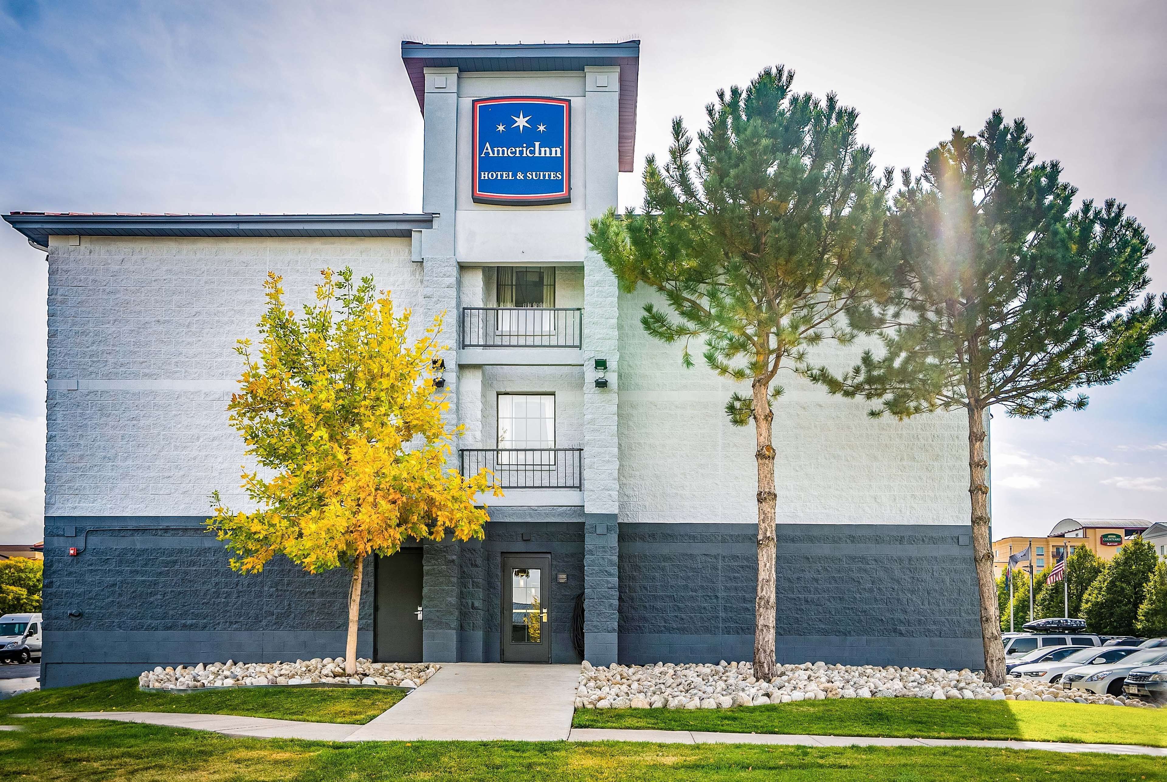 AmericInn by Wyndham Denver Airport