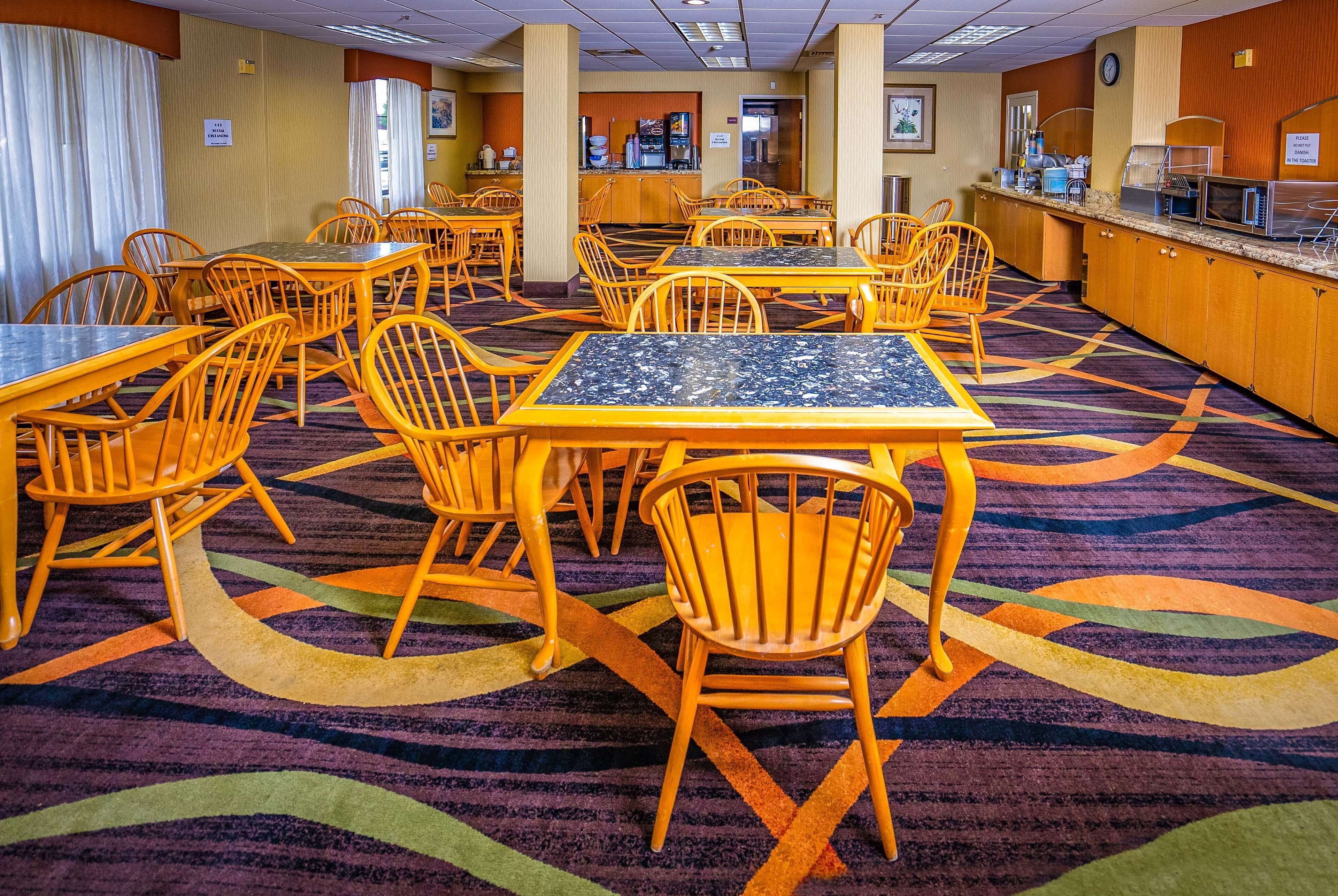 AmericInn by Wyndham Denver Airport