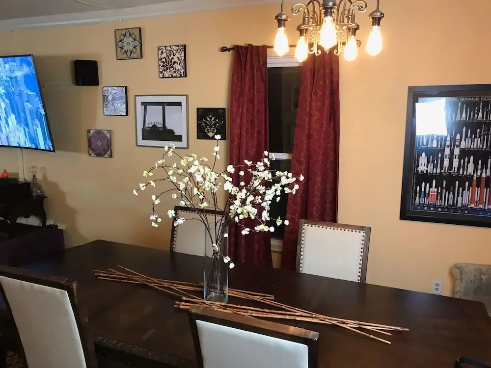 Cannabis Castle Historic Home in Baker District