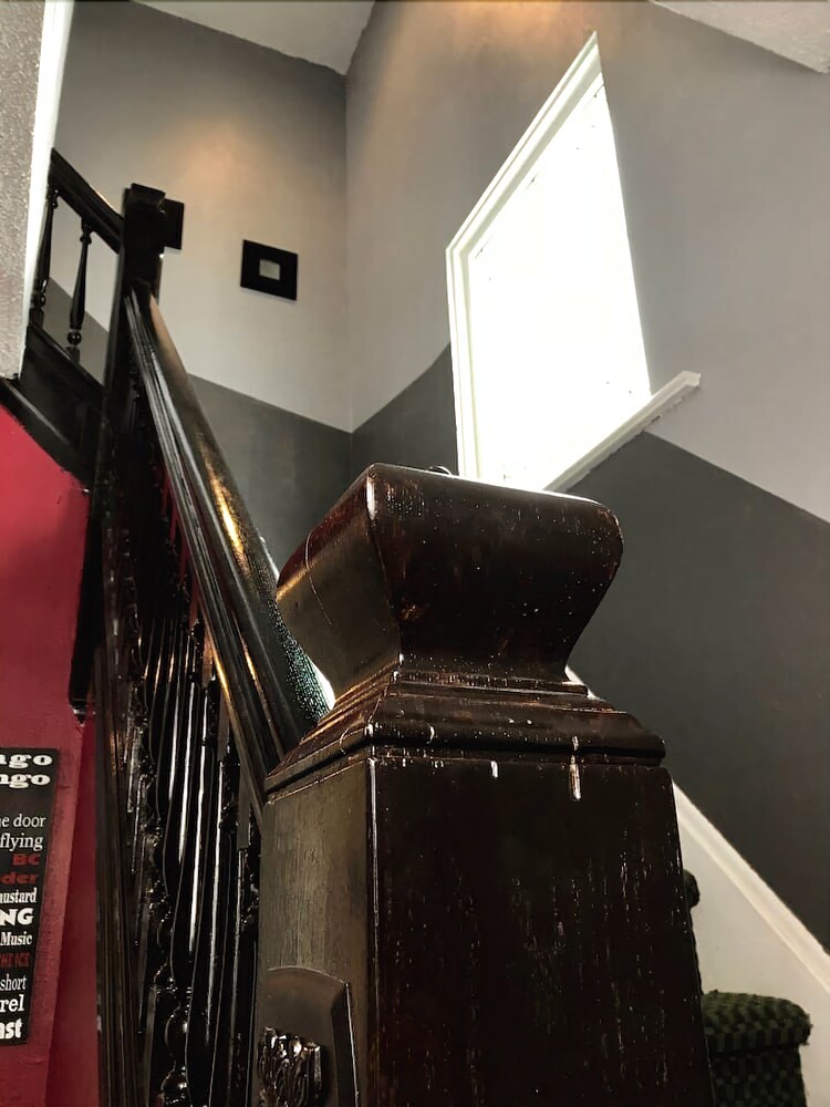 Cannabis Castle Historic Home in Baker District