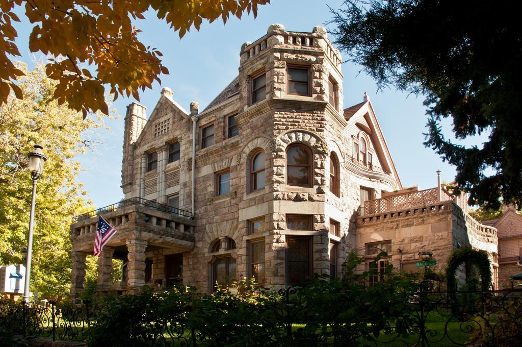 Castle Marne Bed & Breakfast