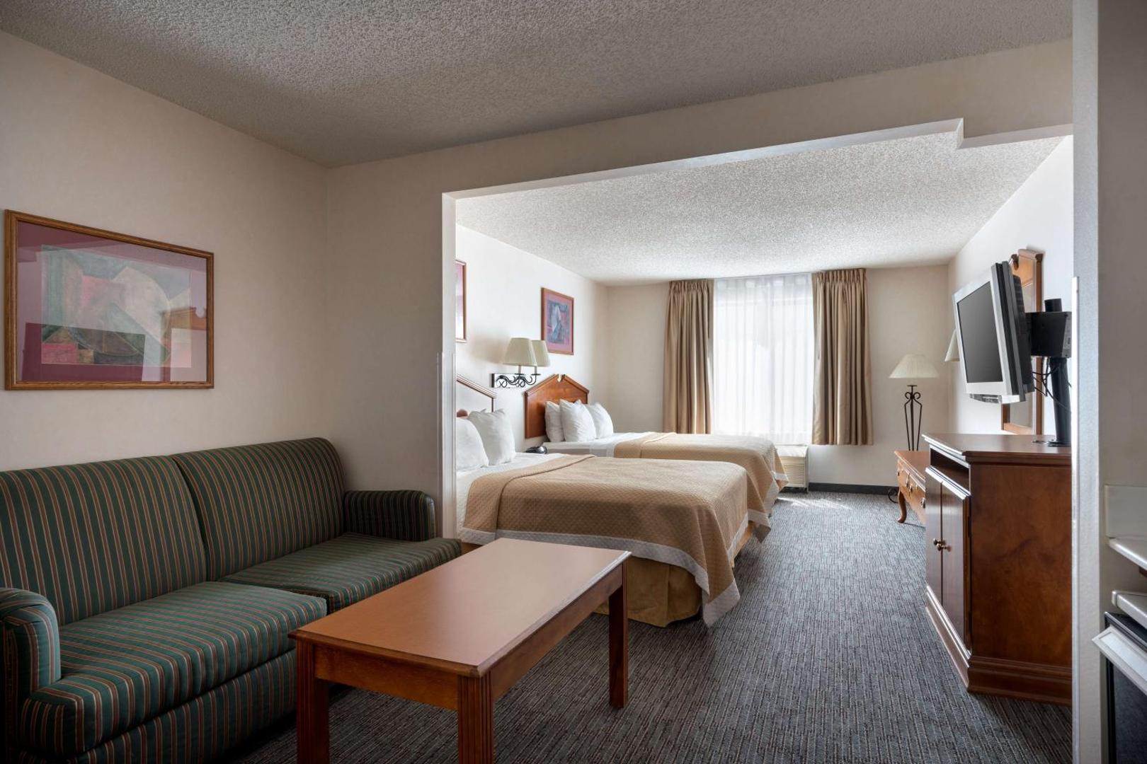 Days Inn & Suites by Wyndham Denver International Airport