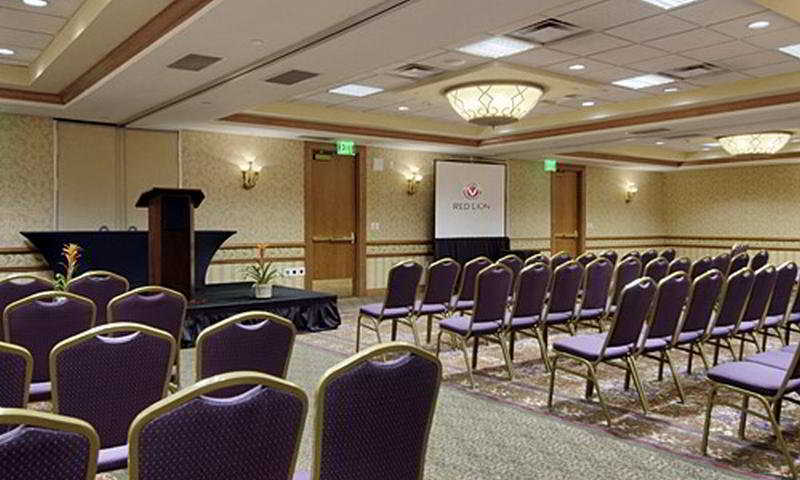 DoubleTree by Hilton Denver Central Park