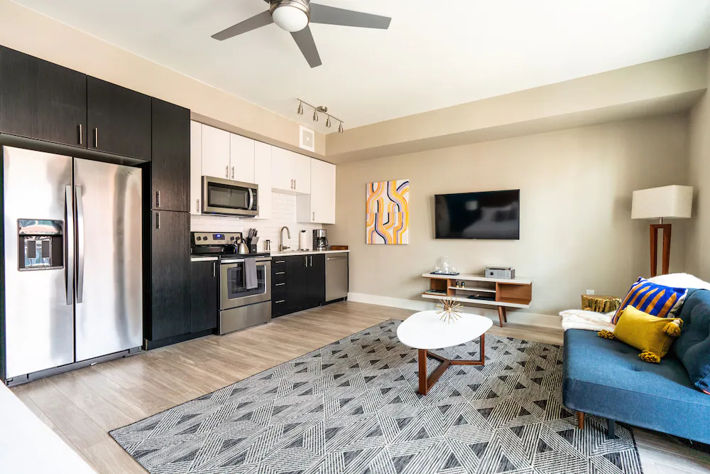AMLI Riverfront Green by Kasa Denver Union Station Apartments