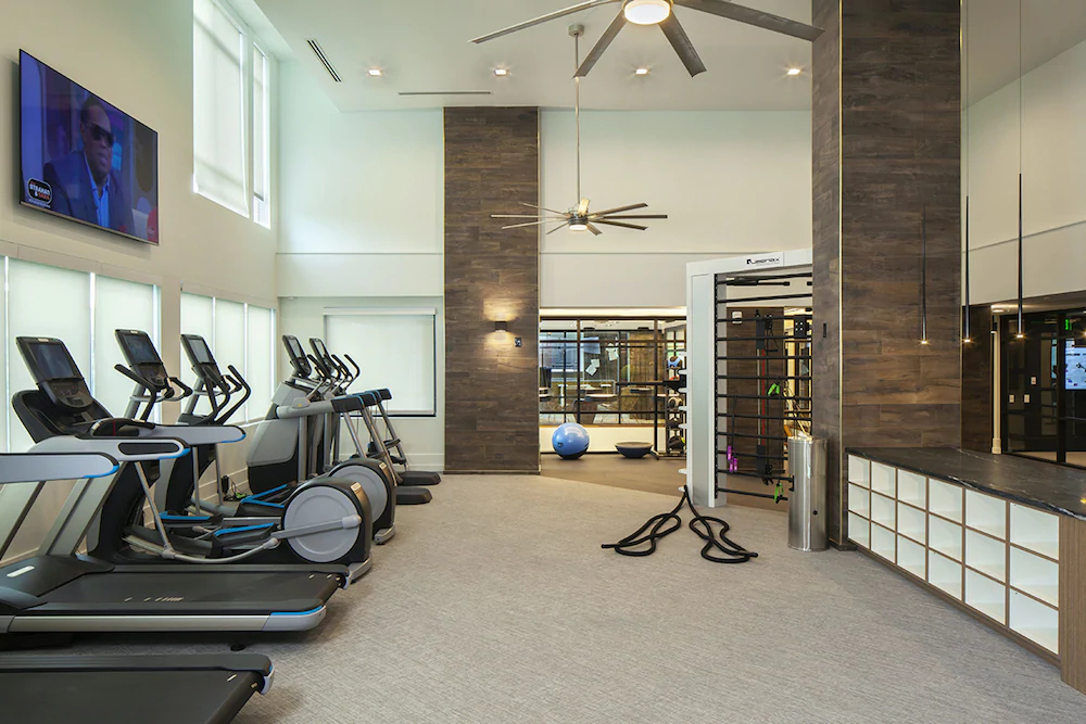 AMLI Riverfront Green by Kasa Denver Union Station Apartments