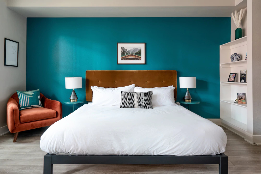 AMLI Riverfront Green by Kasa Denver Union Station Apartments