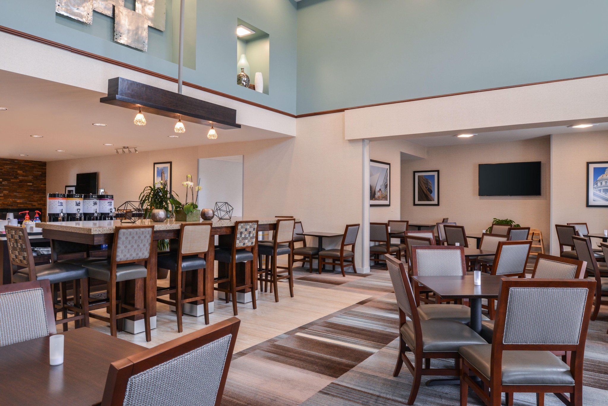 Hampton Inn & Suites Denver-Speer Boulevard