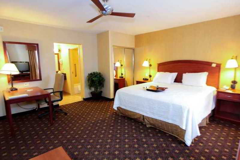 Hampton Inn & Suites Denver-Speer Boulevard