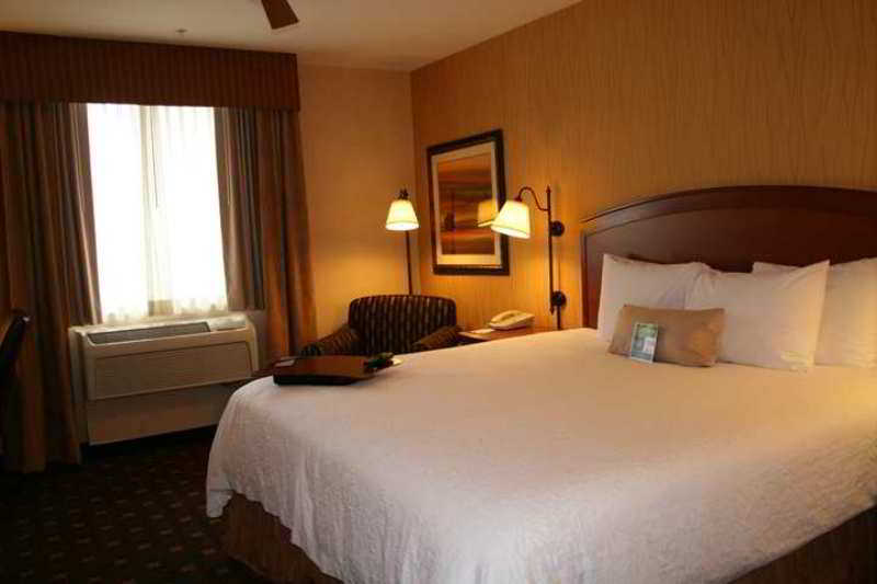 Hampton Inn & Suites Denver-Speer Boulevard