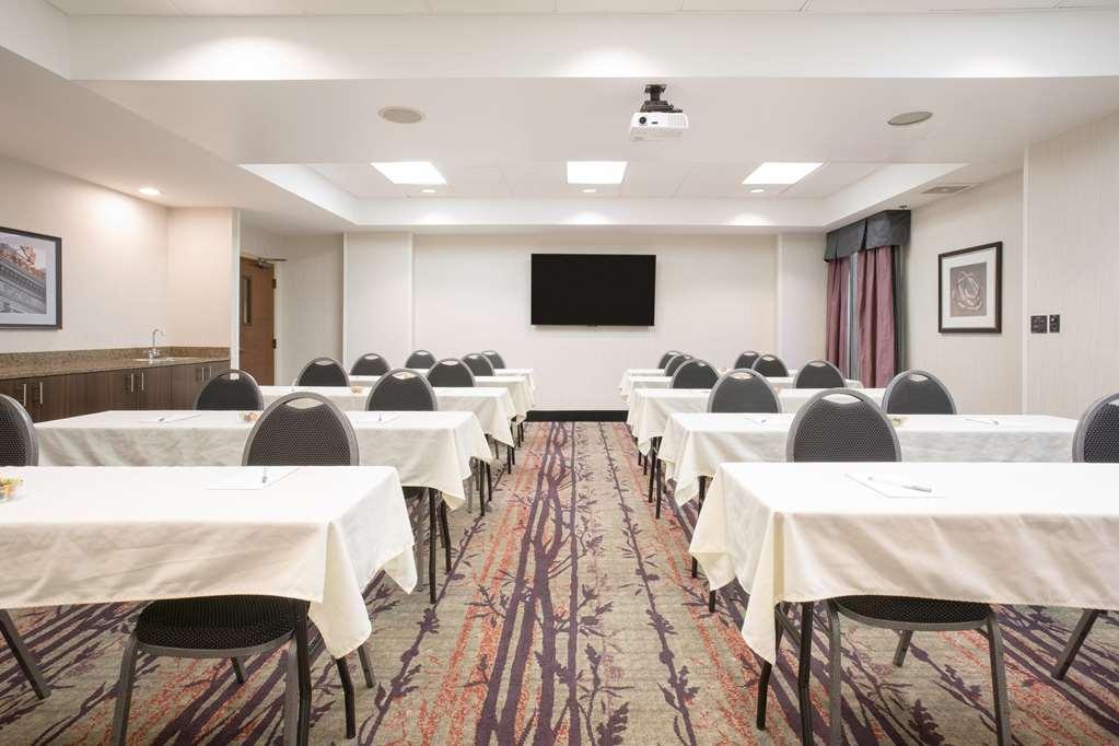 Hampton Inn Denver-International Airport