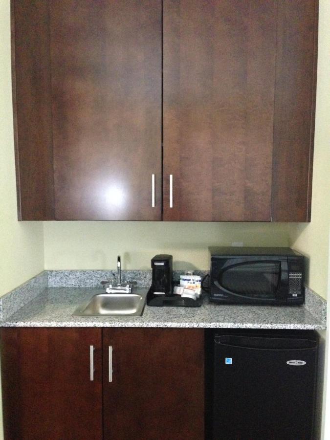 Holiday Inn Express & Suites Denver East-Peoria Street