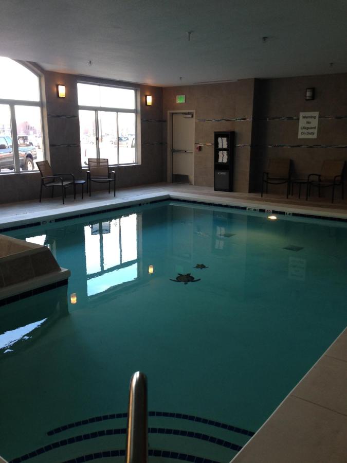 Holiday Inn Express & Suites Denver East-Peoria Street