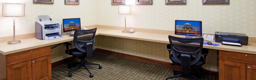 Holiday Inn Express Hotel & Suites Denver Airport