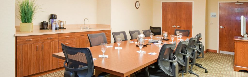 Holiday Inn Express Hotel & Suites Denver Airport