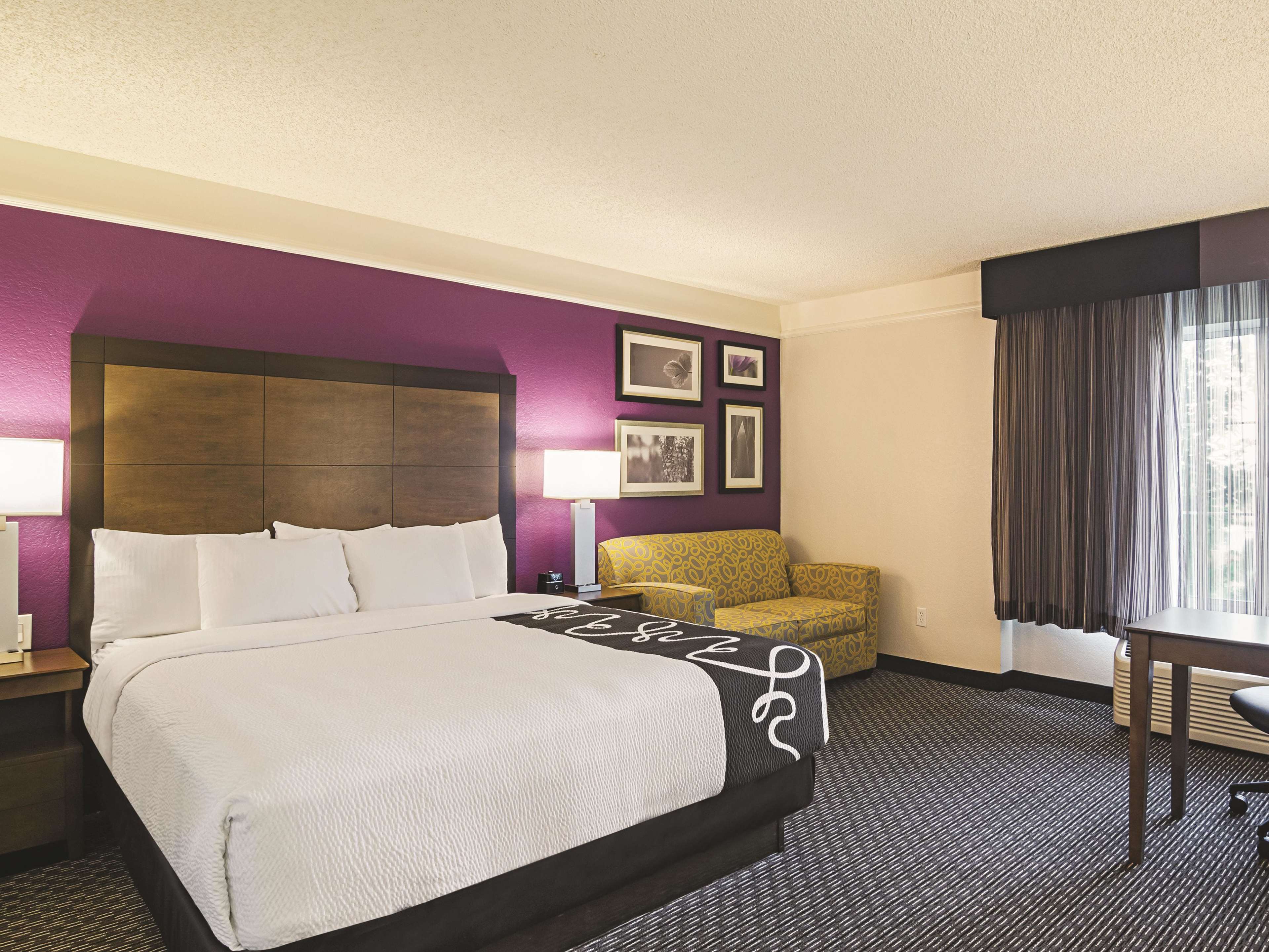 La Quinta Inn & Suites by Wyndham Denver Airport DIA