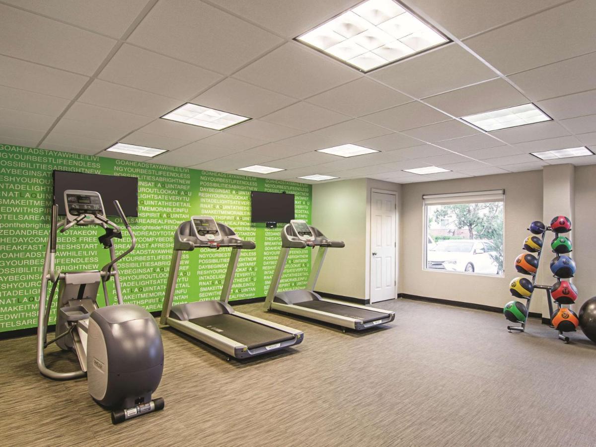 La Quinta Inn & Suites by Wyndham Denver Airport DIA