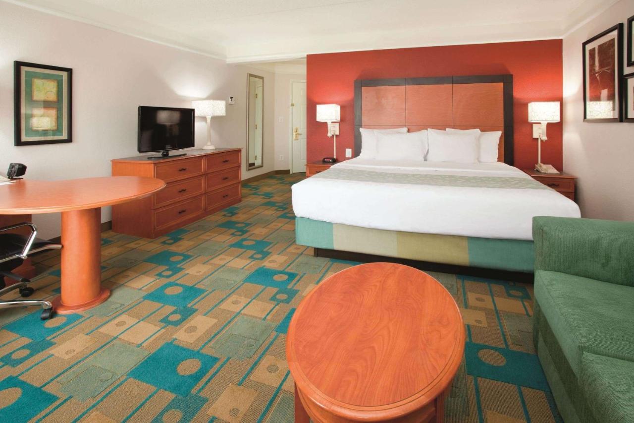 La Quinta Inn & Suites by Wyndham Denver Southwest Lakewood