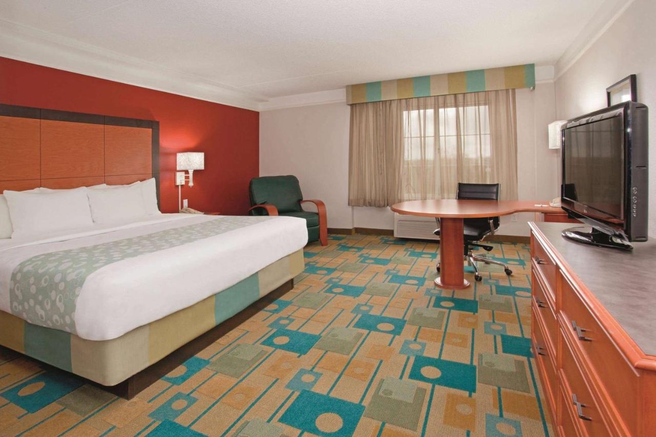 La Quinta Inn & Suites by Wyndham Denver Southwest Lakewood