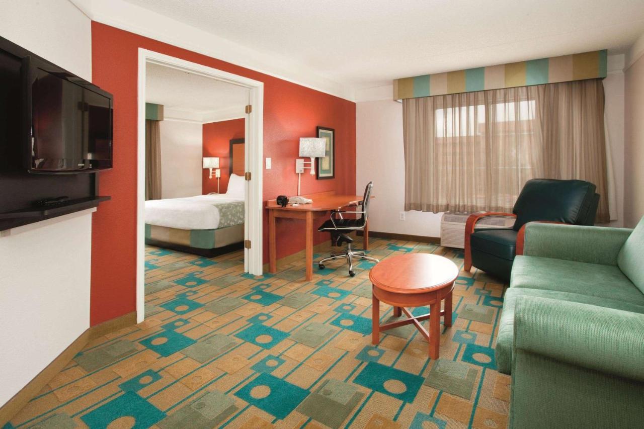 La Quinta Inn & Suites by Wyndham Denver Southwest Lakewood
