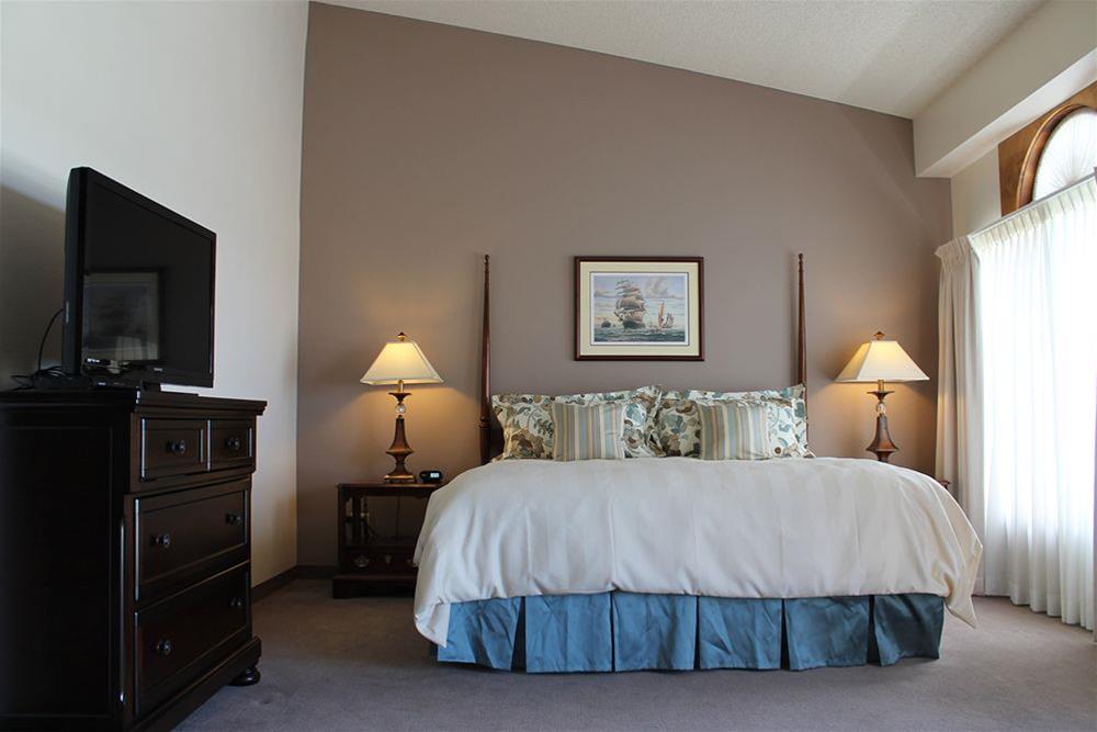 Lone Tree Golf Club And Hotel