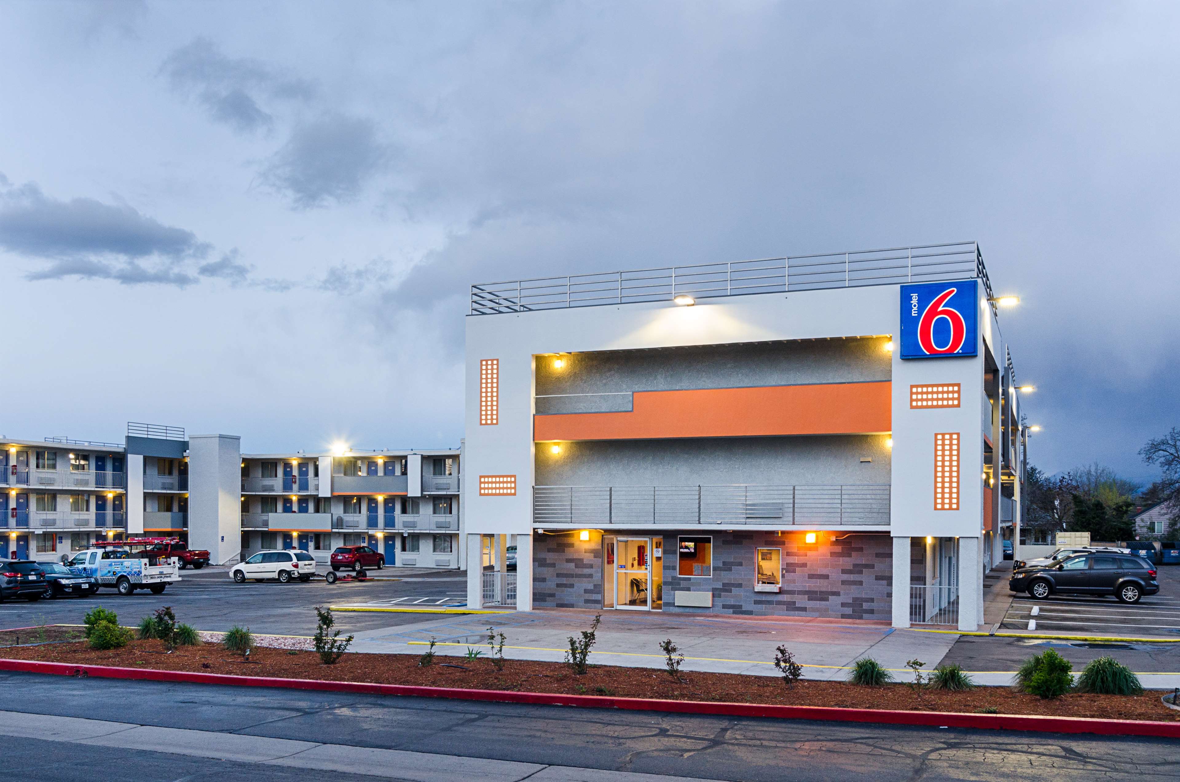 Motel 6 Denver Central - Federal Boulevard