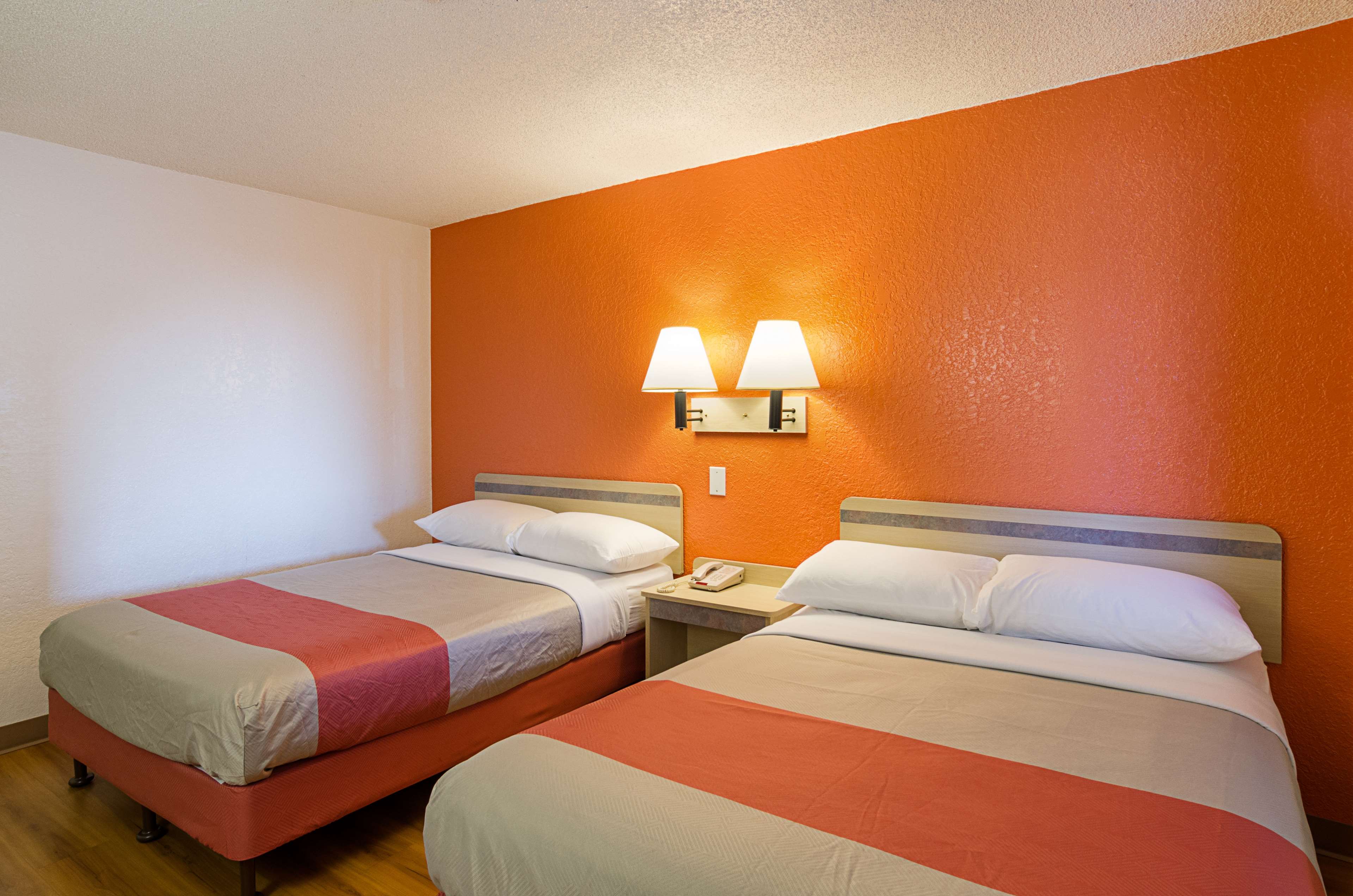 Motel 6 Denver Central - Federal Boulevard