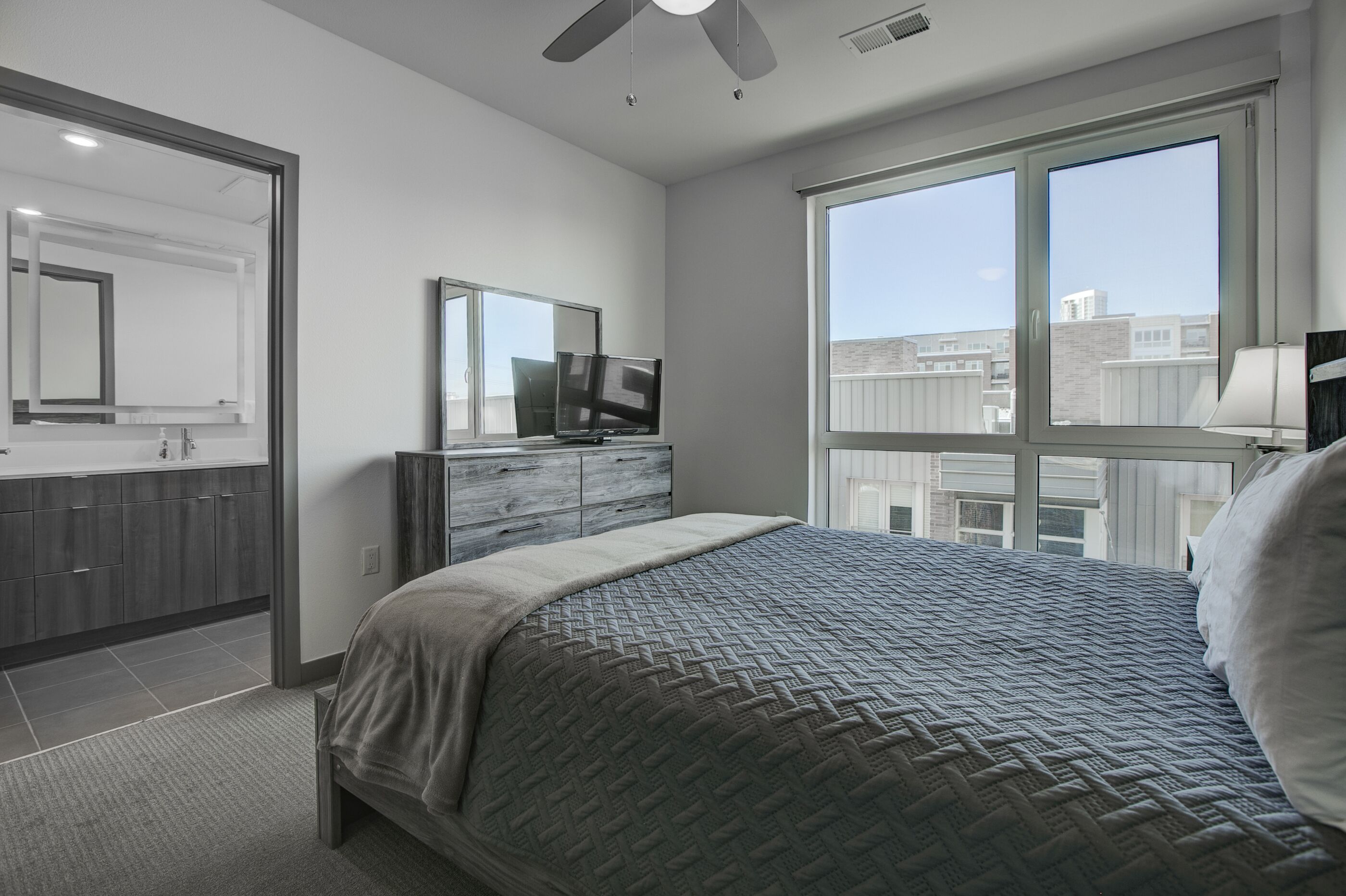 Sobe South Denver Apartments