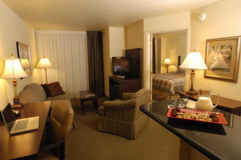 Staybridge Suites Denver International Airport