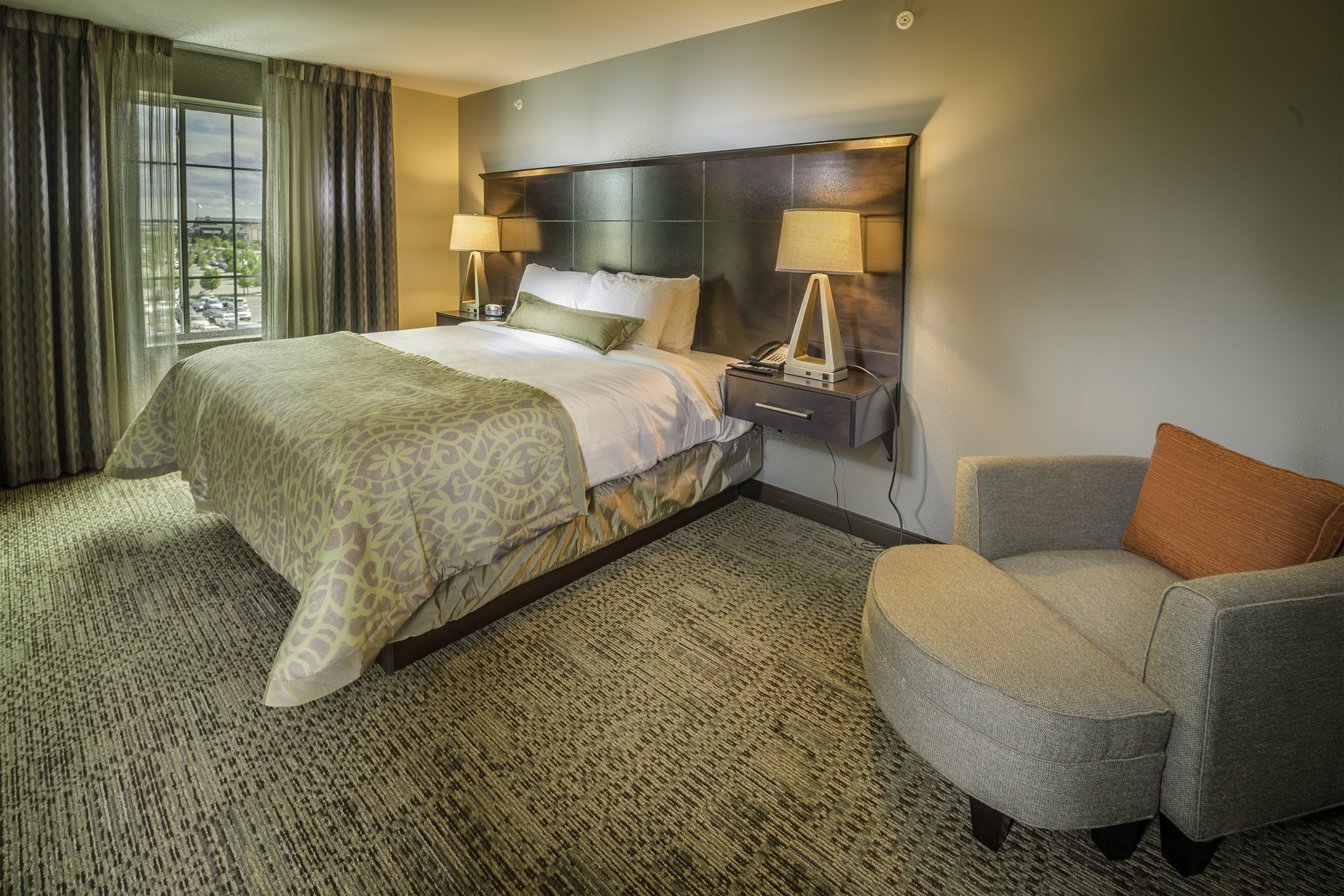 Staybridge Suites Denver - Central Park
