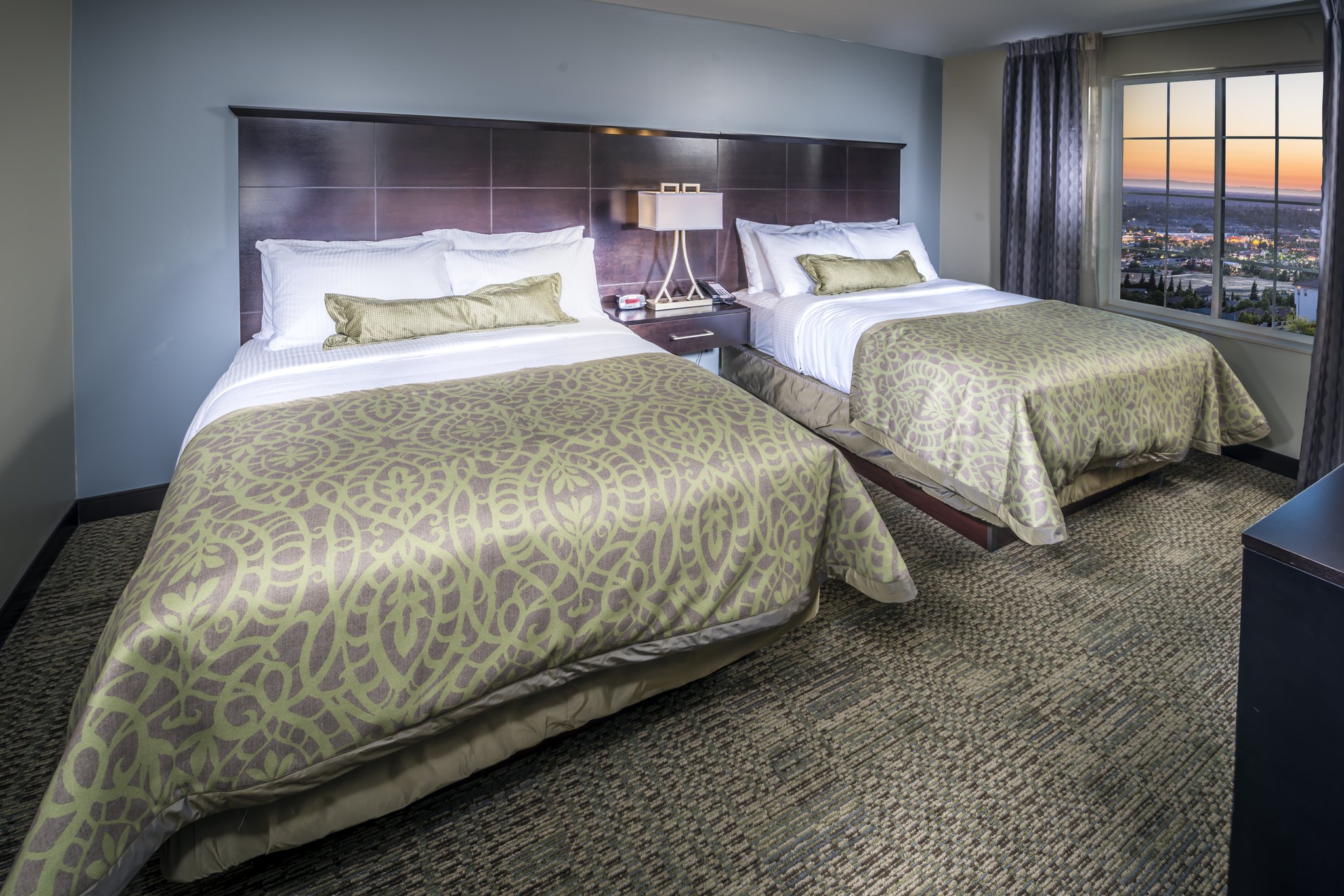 Staybridge Suites Denver - Central Park