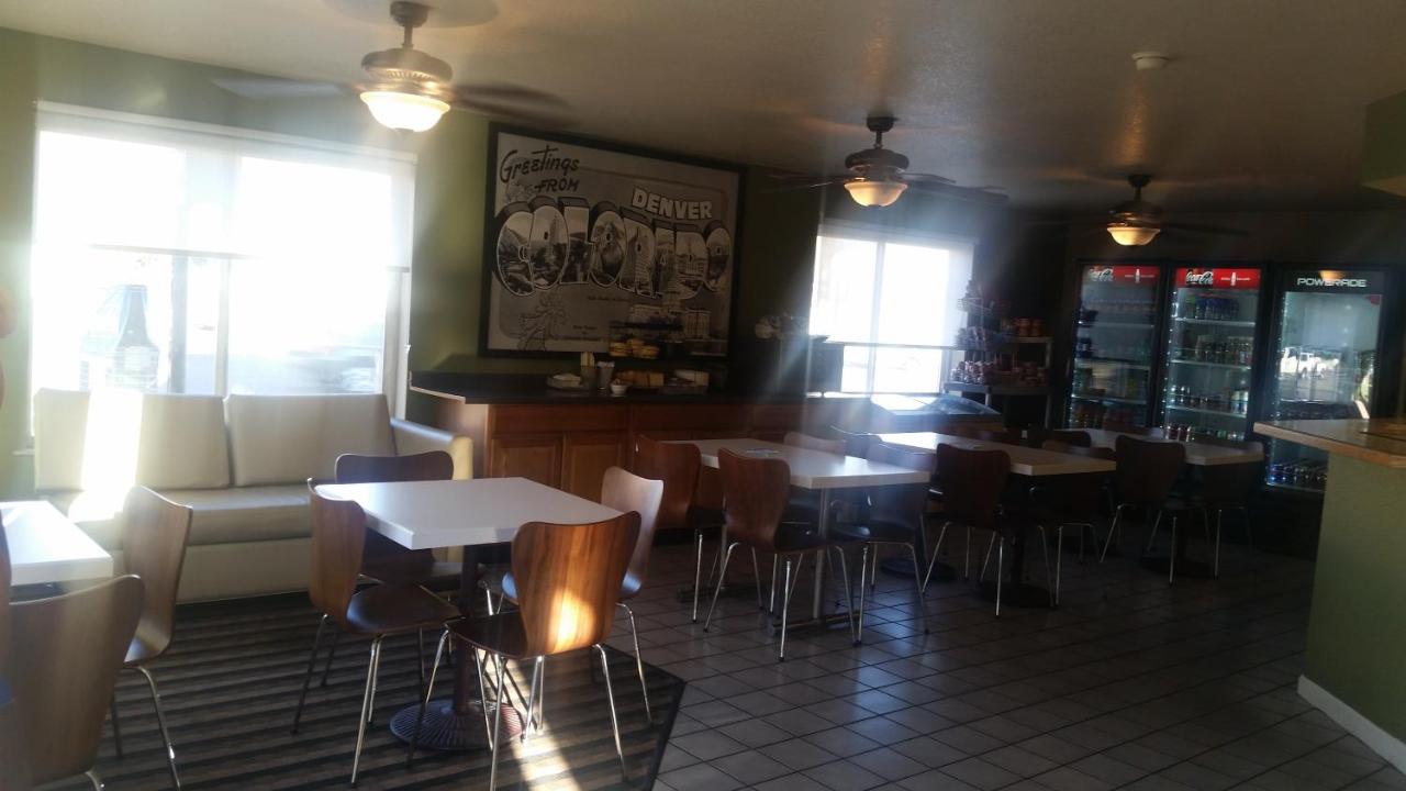 Super 8 by Wyndham Denver Central