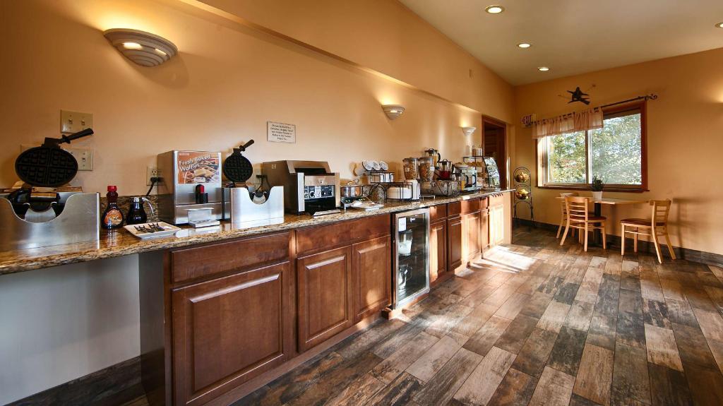 Best Western Ptarmigan Lodge