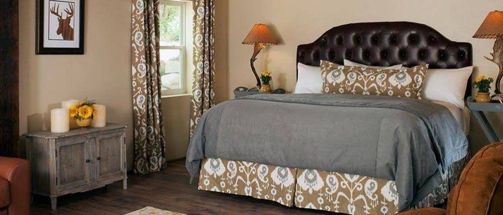 Antlers On The Creek Bed & Breakfast