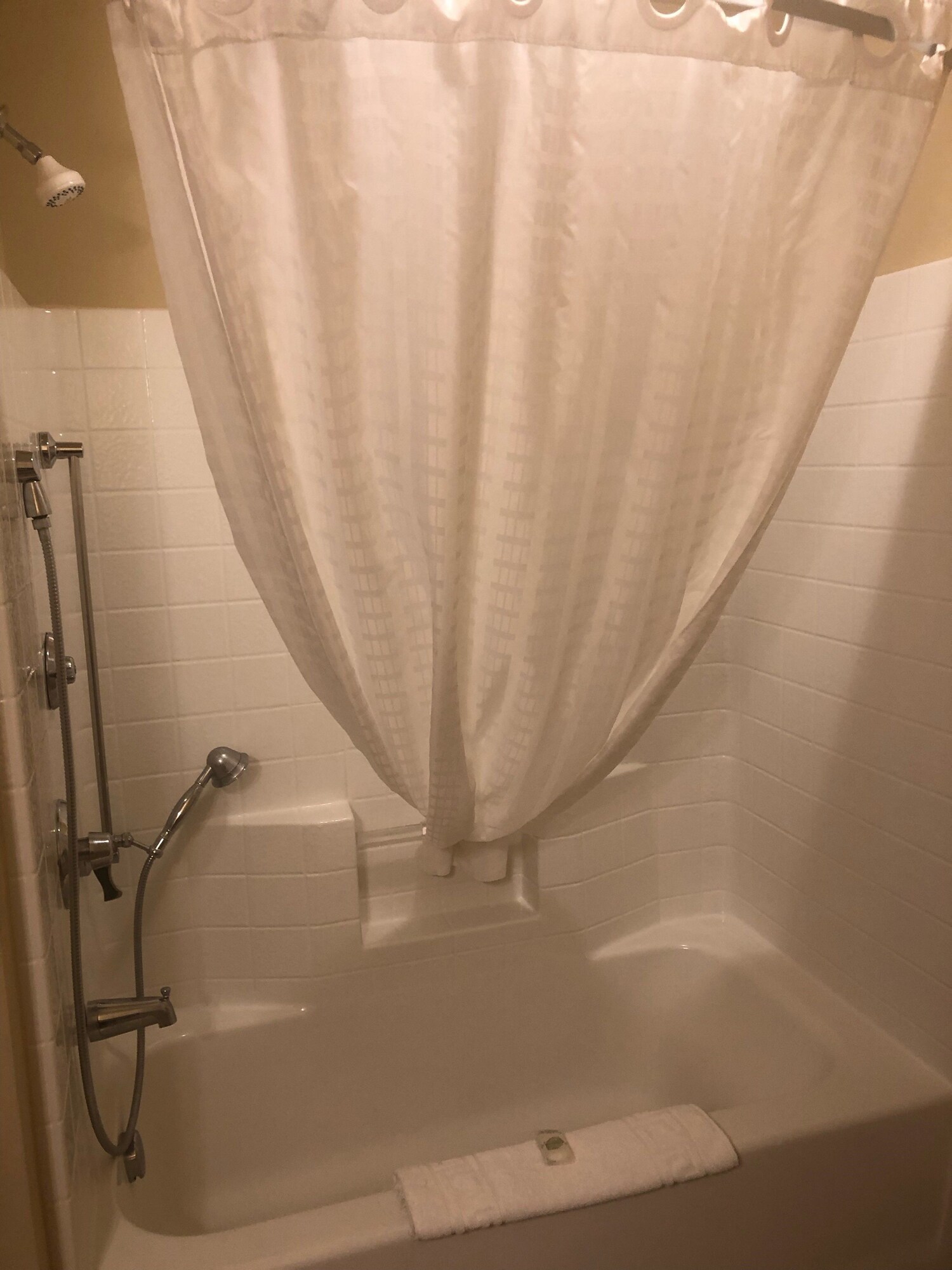 Cobblestone Inn & Suites