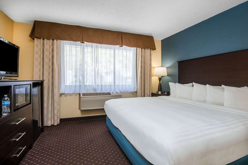 AmericInn by Wyndham Eagle