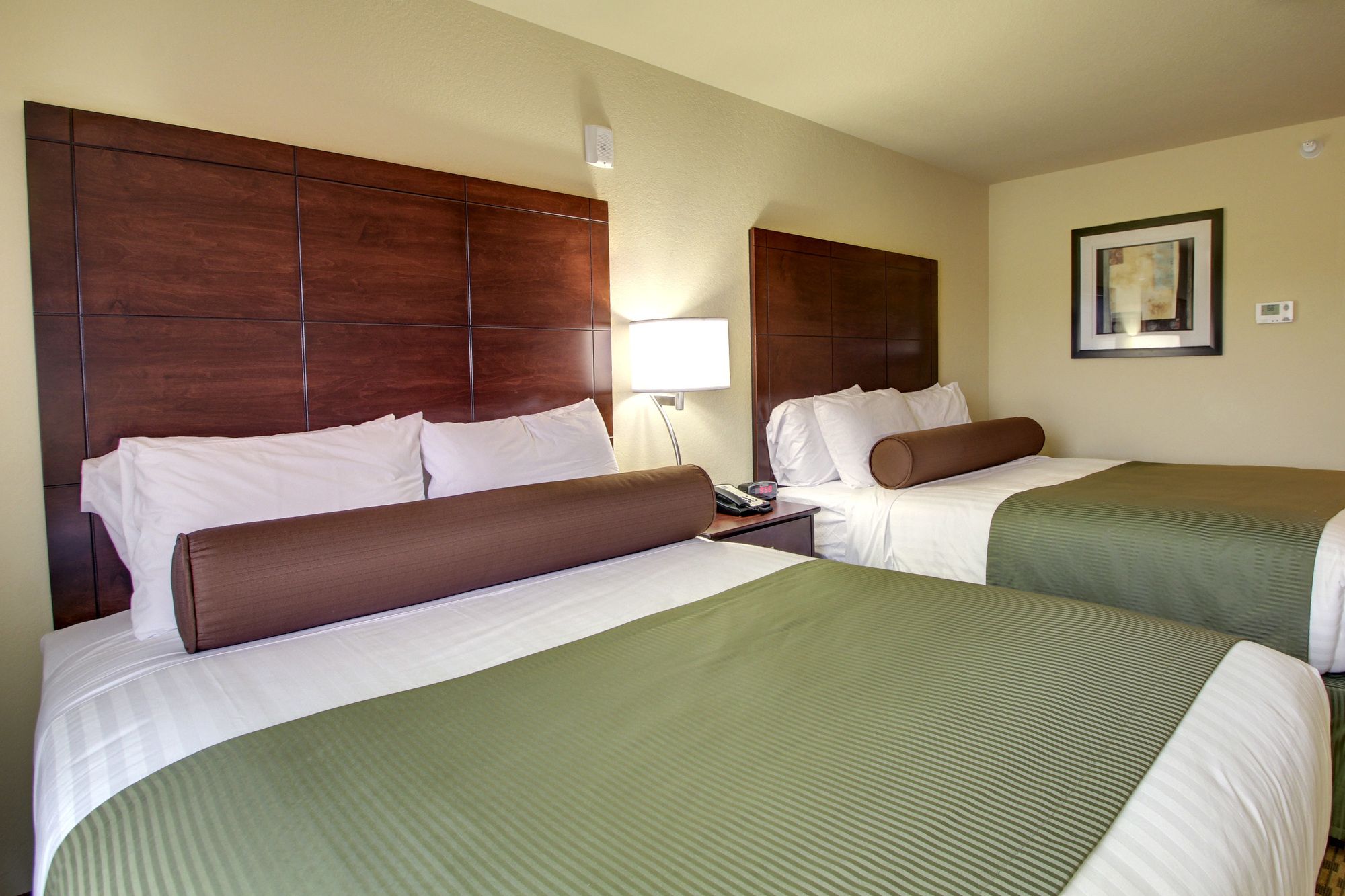 Cobblestone Inn and Suites of Eaton