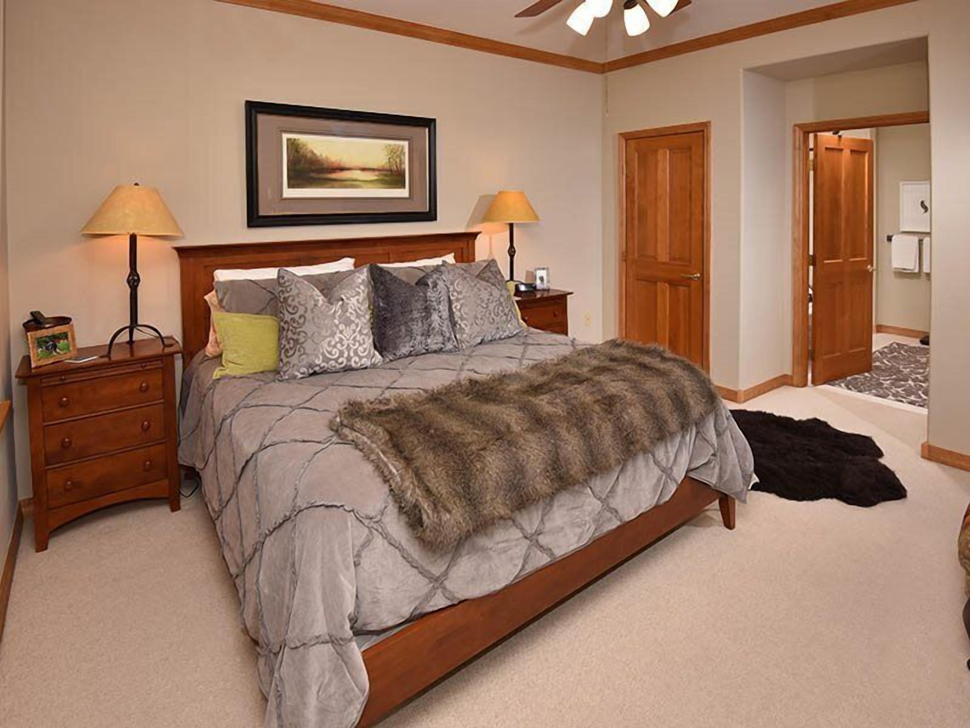 Arrowhead Village