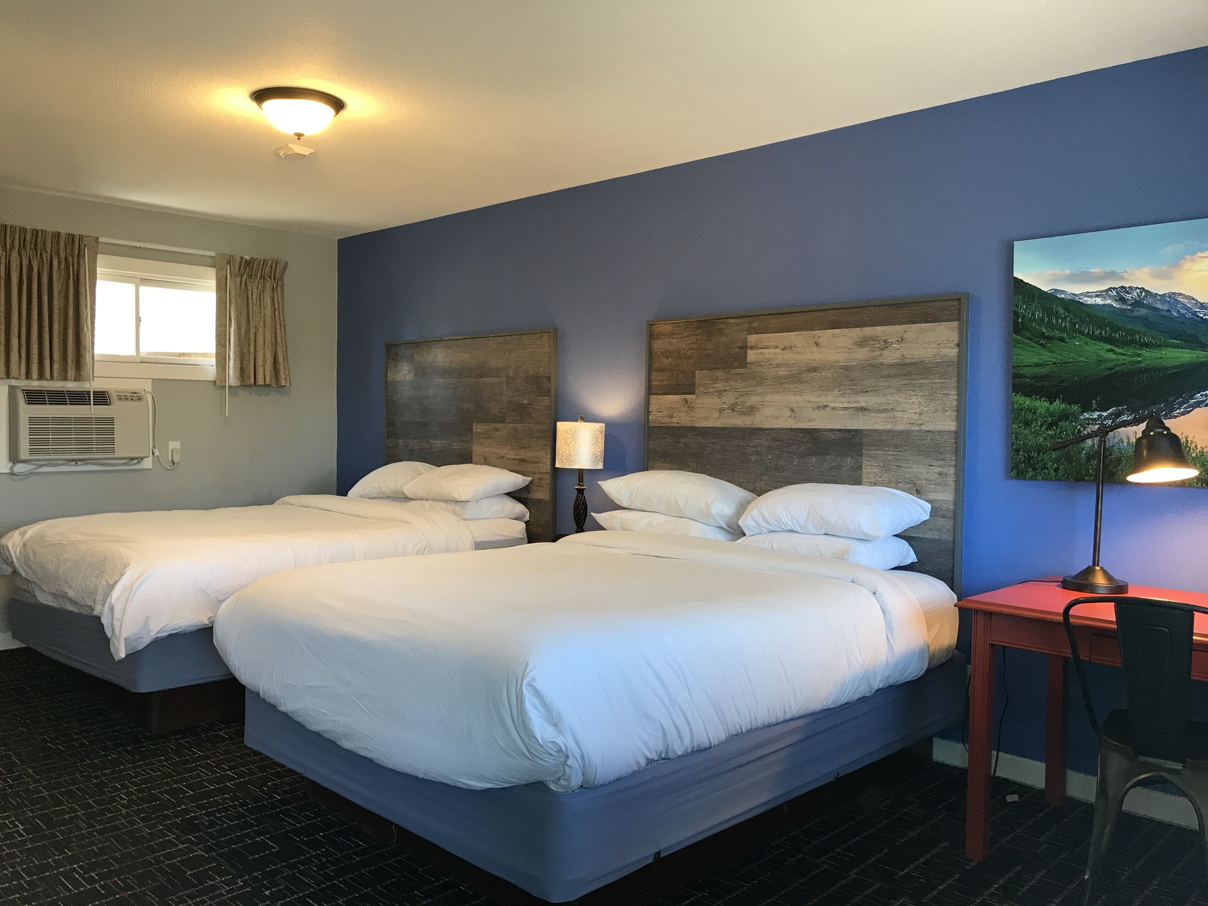 Coyote Mountain Lodge