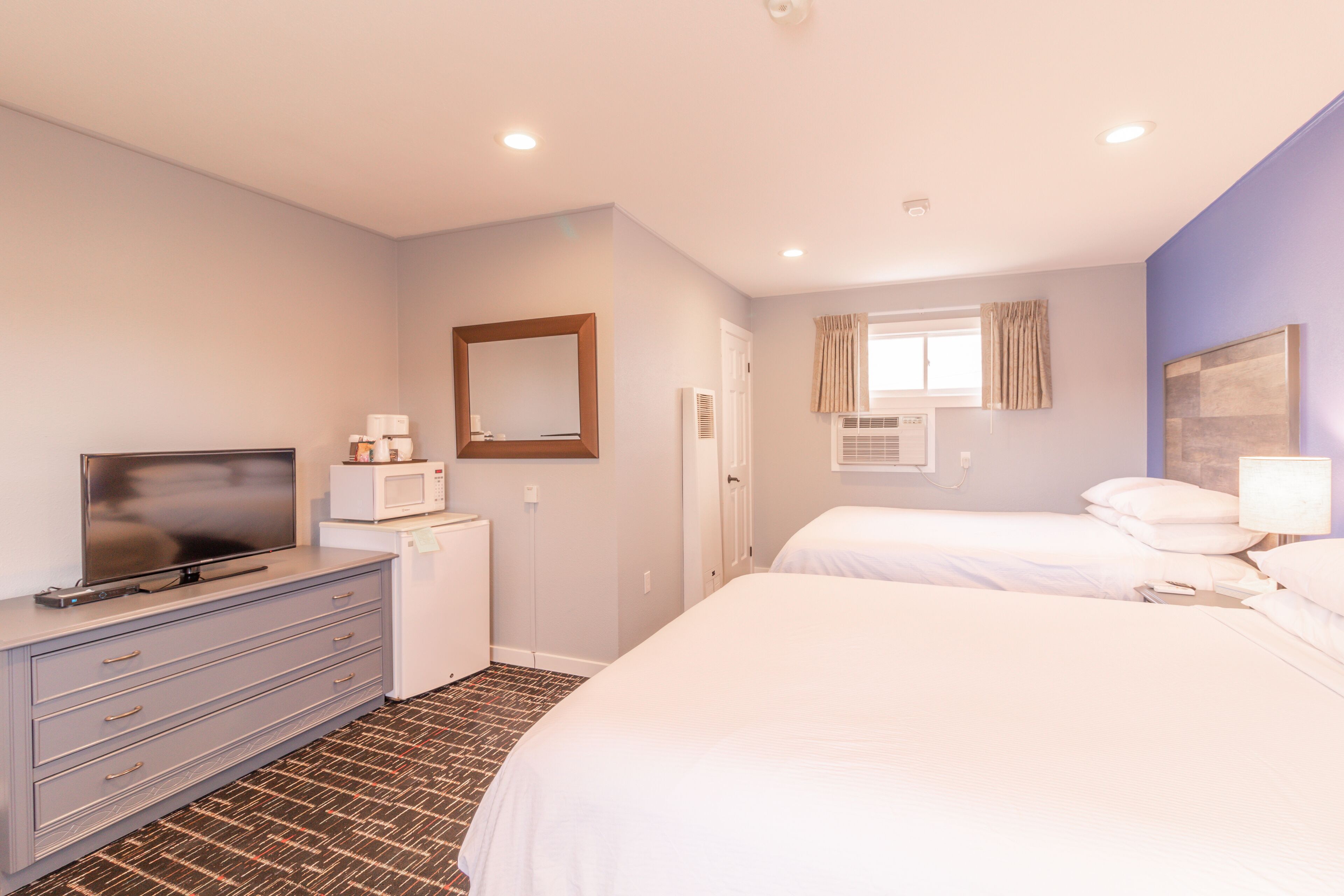 Coyote Mountain Lodge