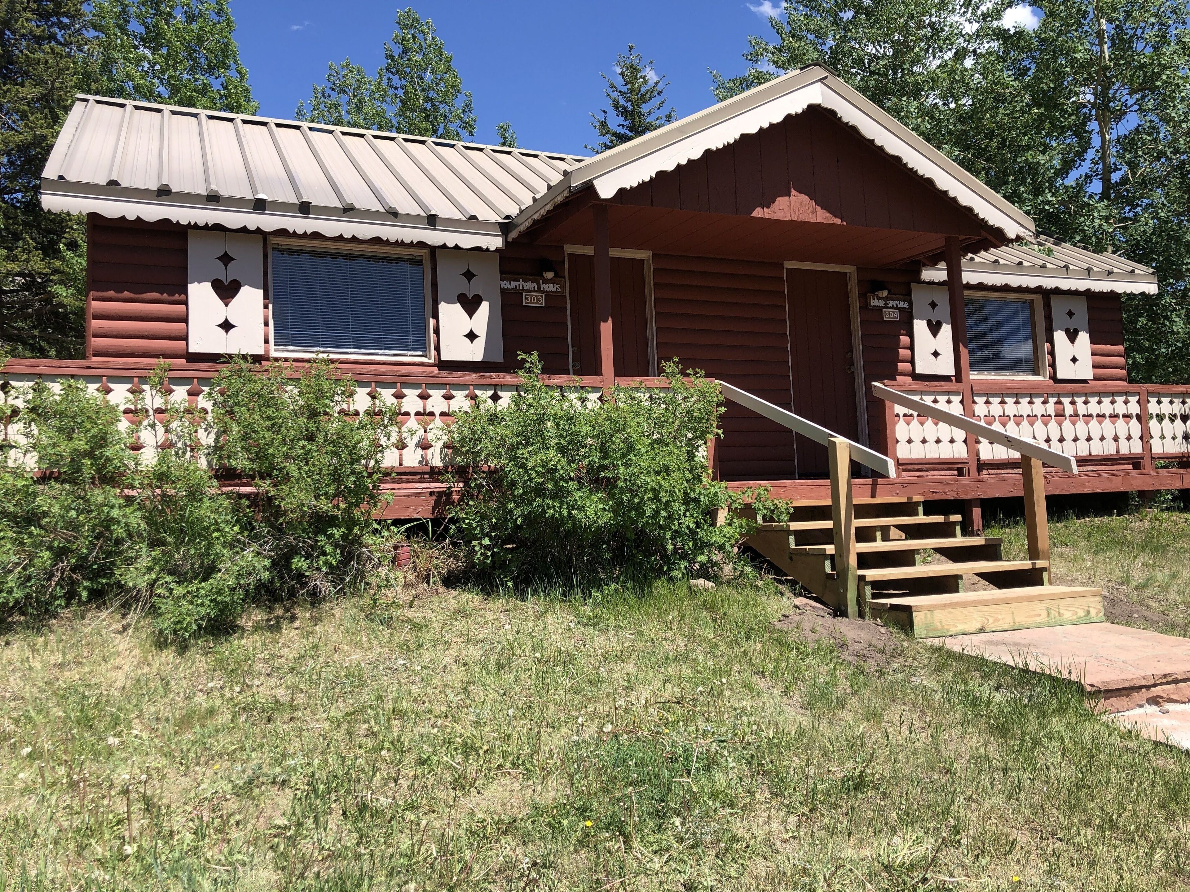 Dao House