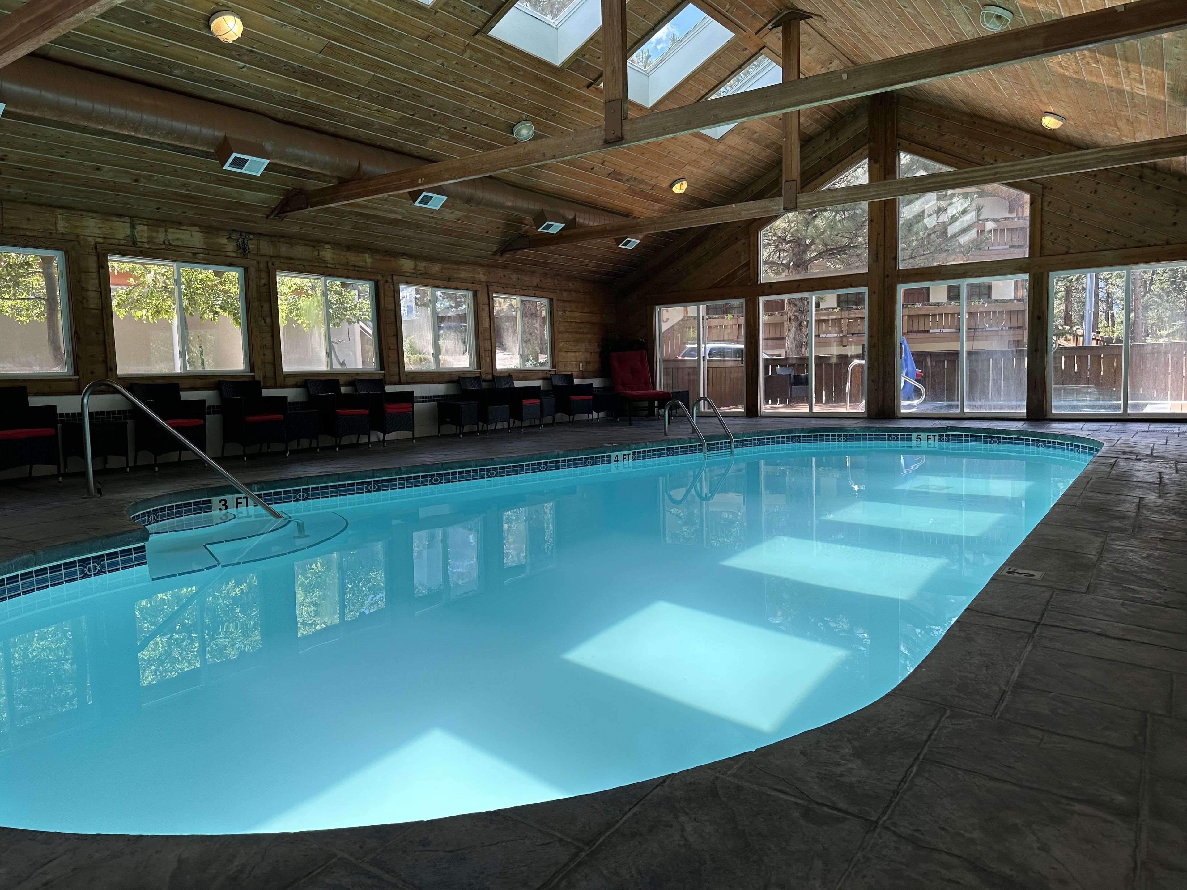 Estes Mountain Inn