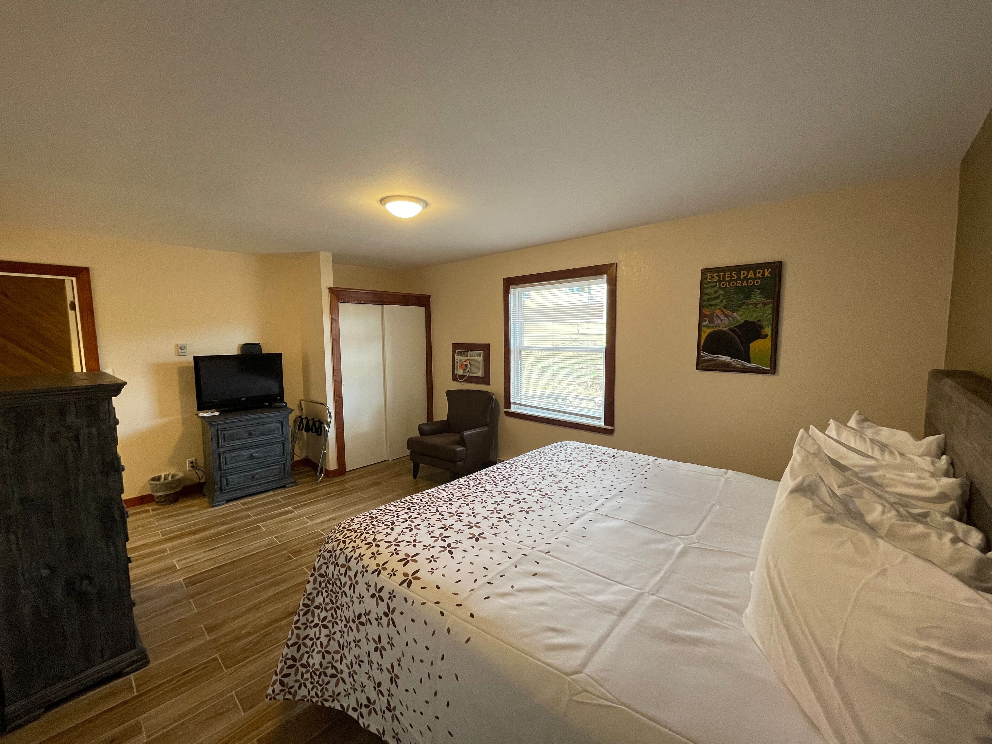 Estes Mountain Inn