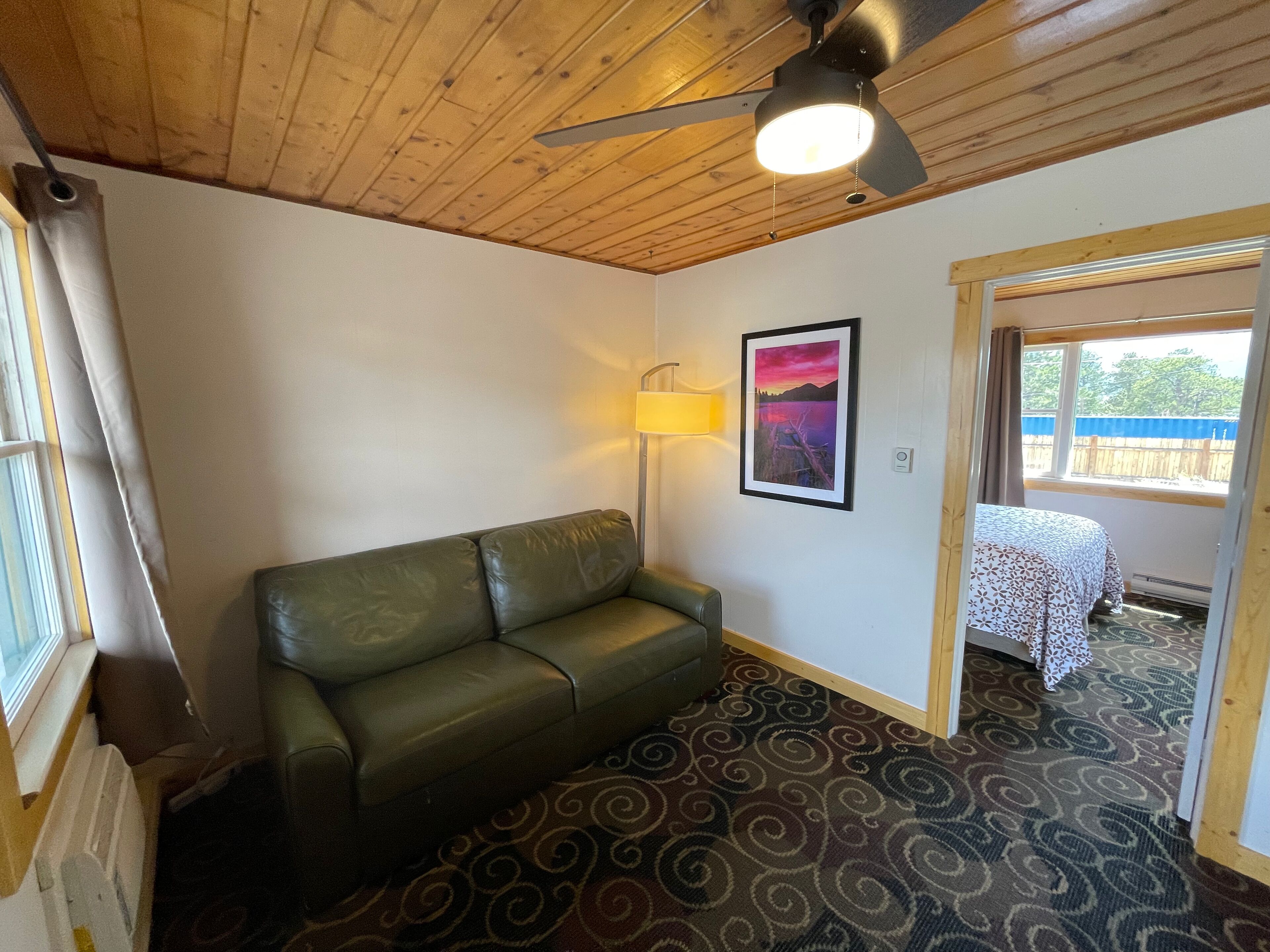 Estes Mountain Inn