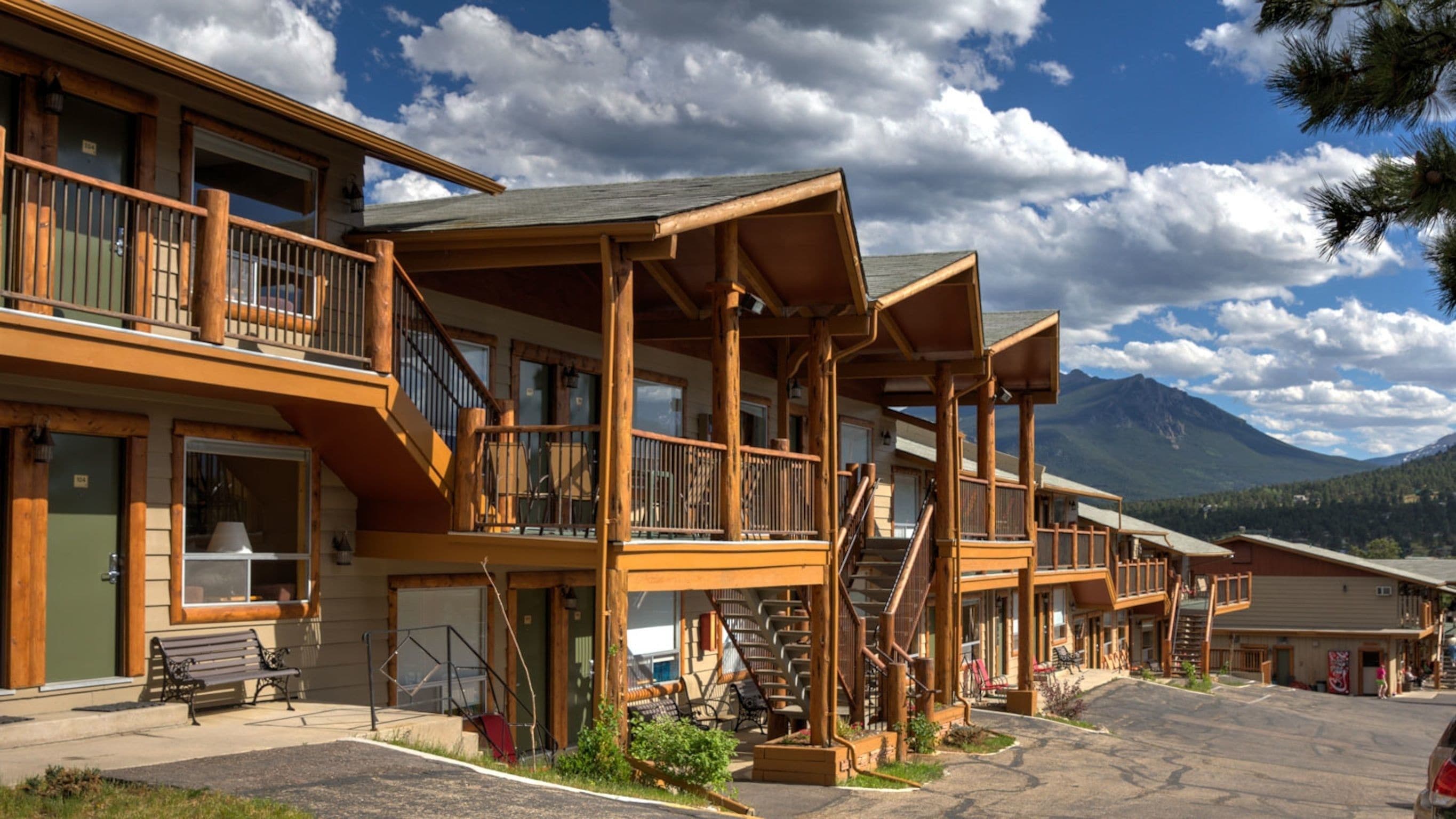Hotel Estes