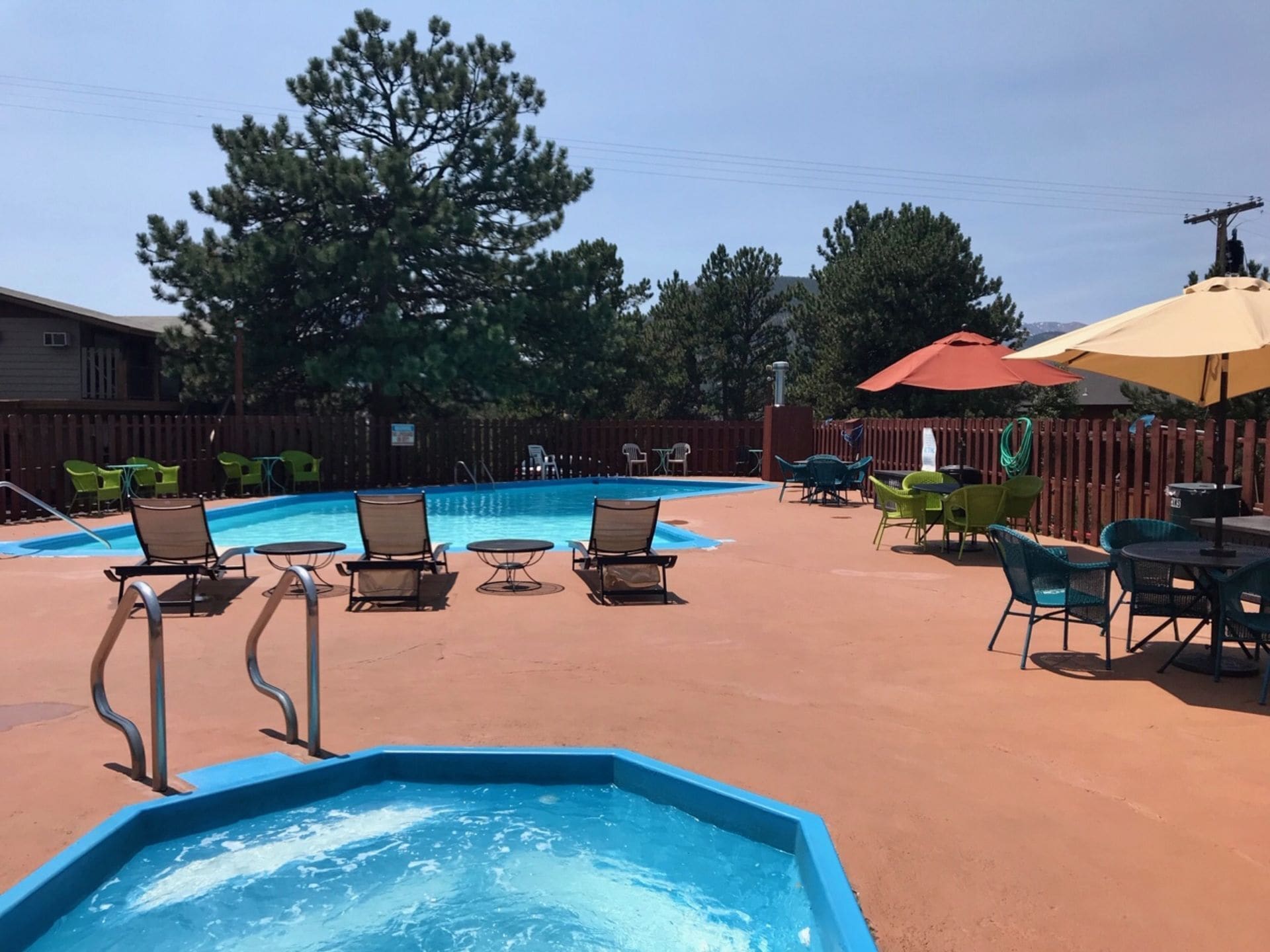 Hotel Estes