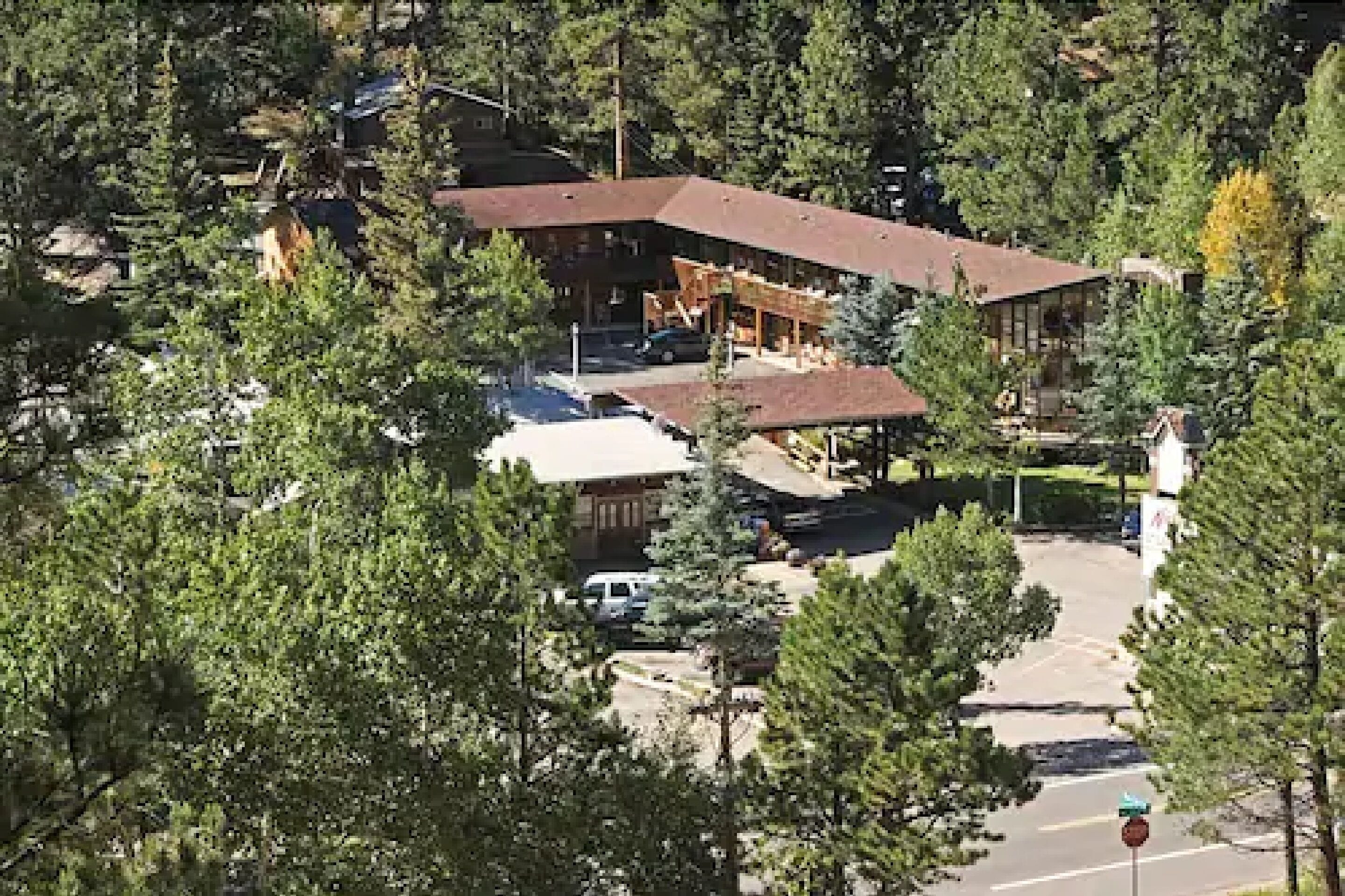 Nicky's Resort