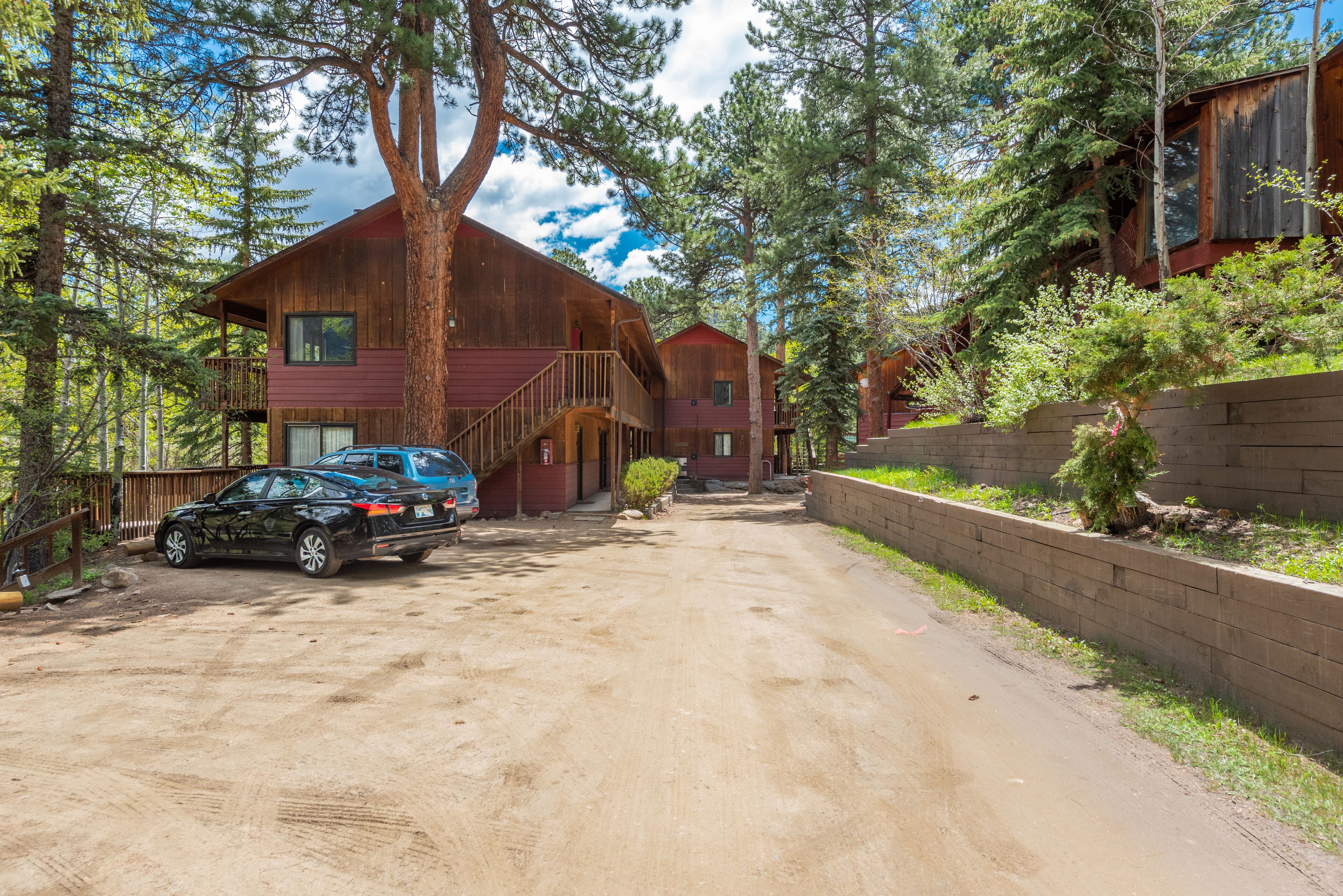 Ponderosa Lodge