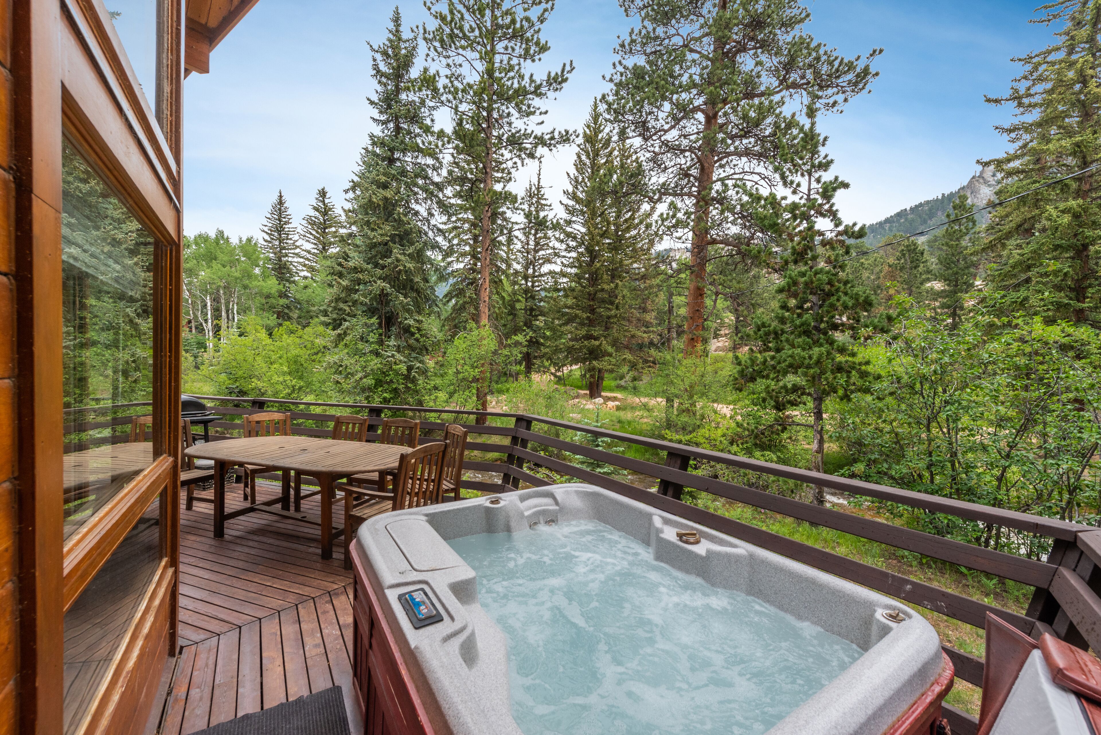 Ponderosa Lodge