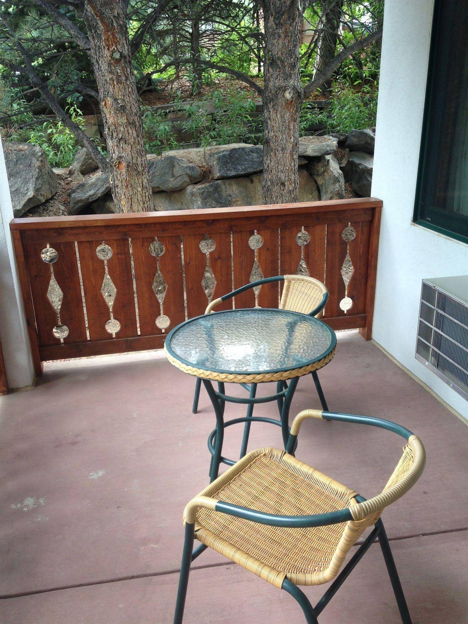 Silver Moon Inn