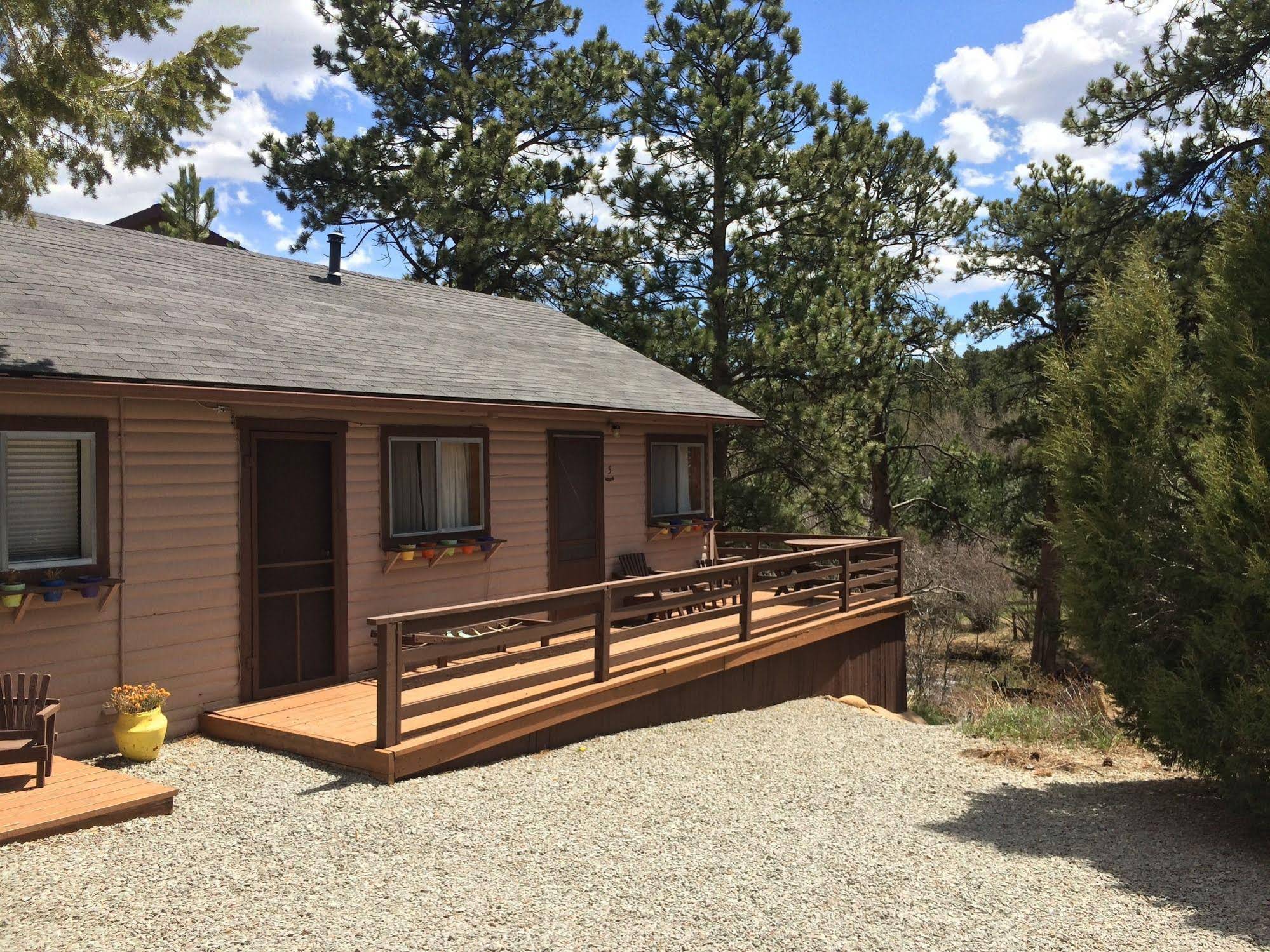 Skyline Cottages